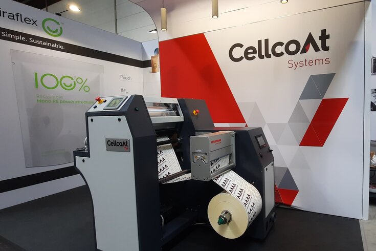 Messestand Cellcoat Systems mit Maschinenpräsentation